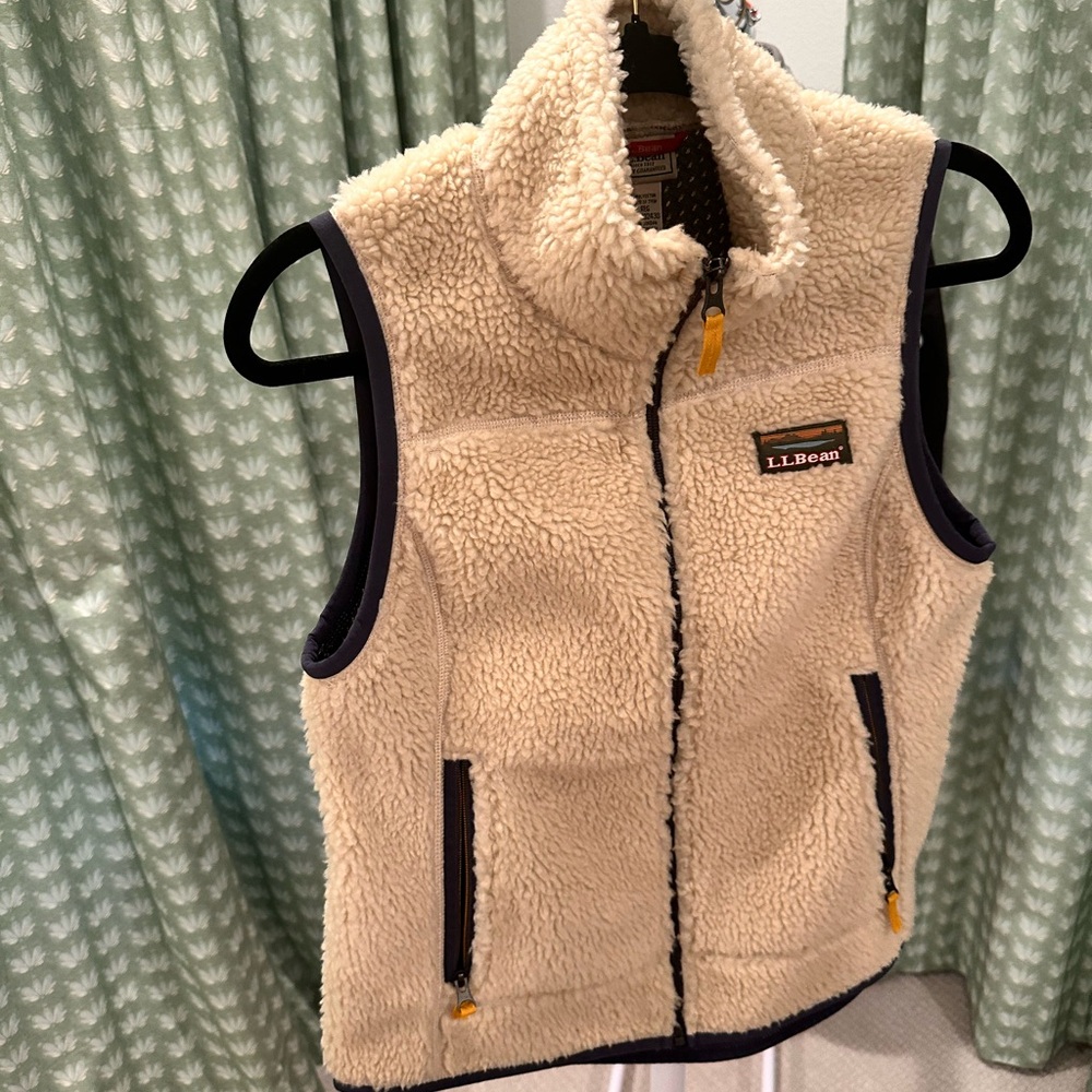 L.L. Bean women’s Sherpa Vest